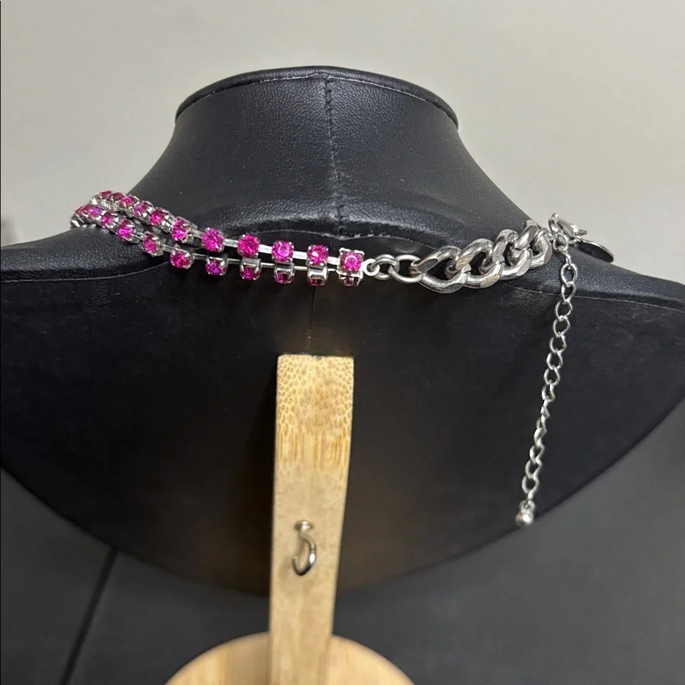 Express Faux Pearl Rhinestone Bow Pendant Pink Details Silver Choker Necklace